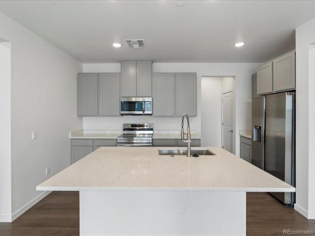 6153 N Ceylon Street # 308