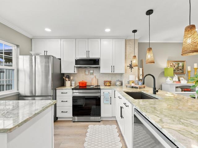 615 2nd Ave. S 25B