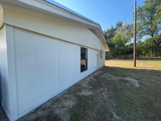 615 Cherokee Trace