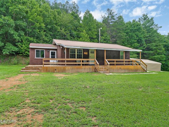 615 E Robbins Rd