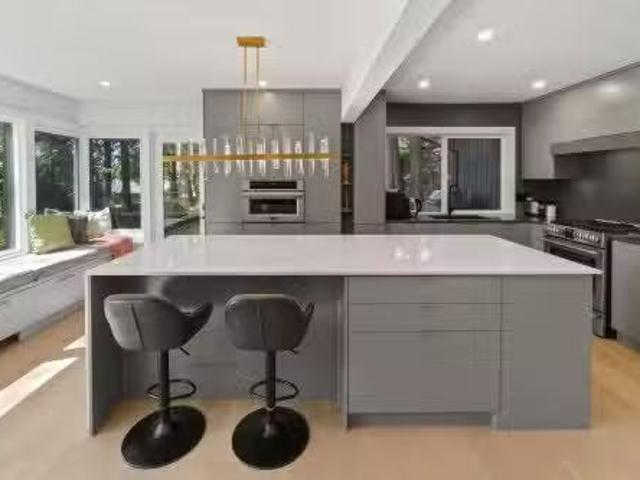 615 Kings Road E, North Vancouver, BC, V7N 1J4 house for sal.