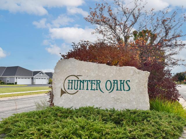 615 Hunter Oaks Blvd, Unit B
