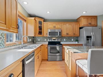 615 Oakwood Drive