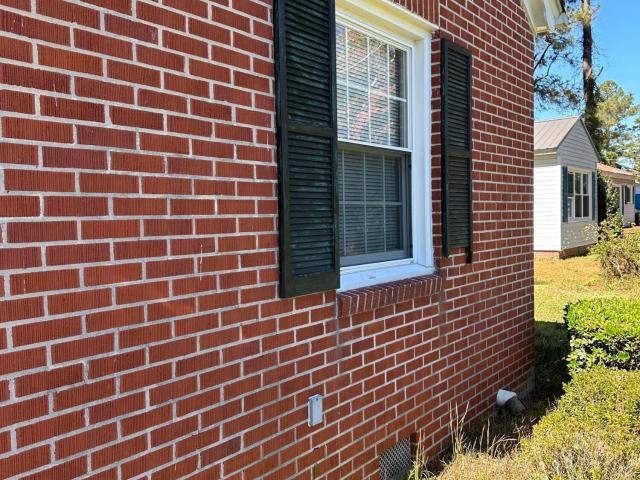 615 N Elm Street