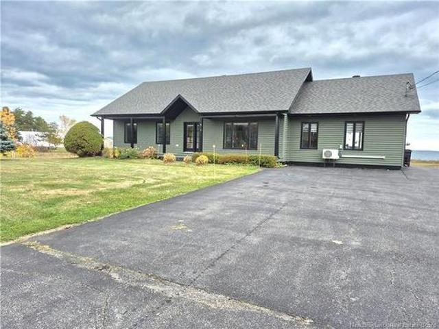 615 Rue Principale, Pointe Verte, NB, E8J 2P7 house for sale | Listing ID NB129093 | Royal LePage