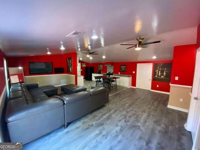 615 Woodruff Road