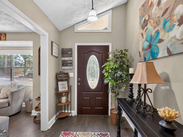 6164 Pinedale Lane