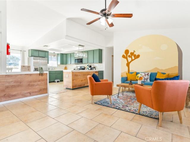 6166 Mariposa Avenue