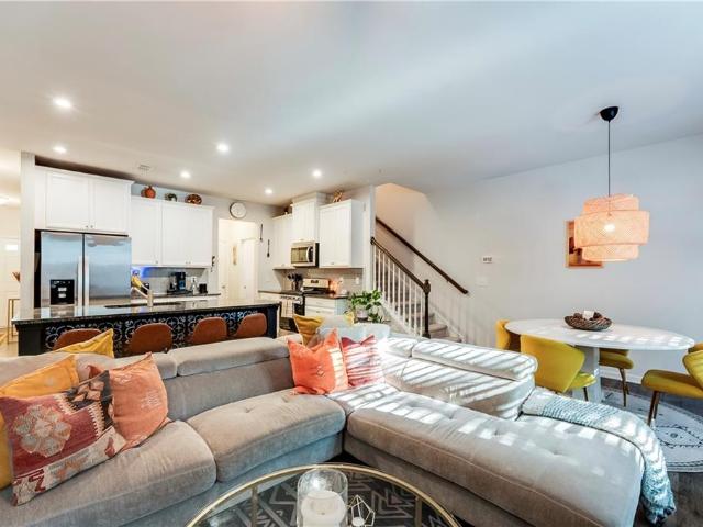 6167 Centennial Run
