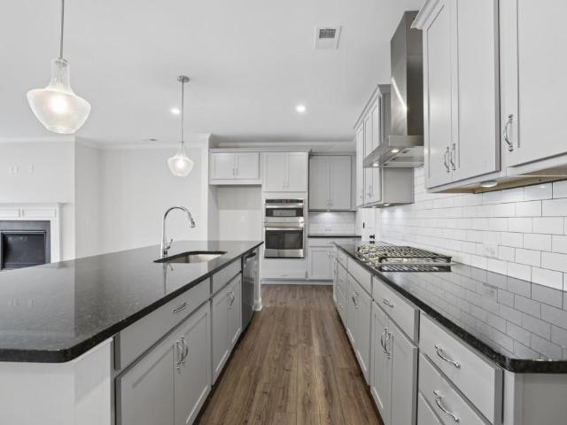 6160 Sweetbay Lane