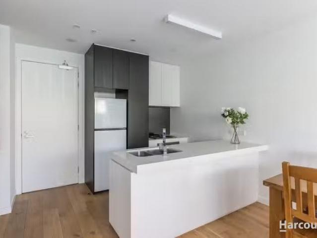 6/160 Williamsons Road, DONCASTER, VIC 3108 Apartment for Rent