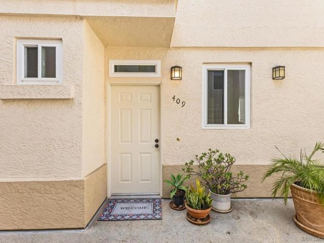 6161 Calle Mariselda 409