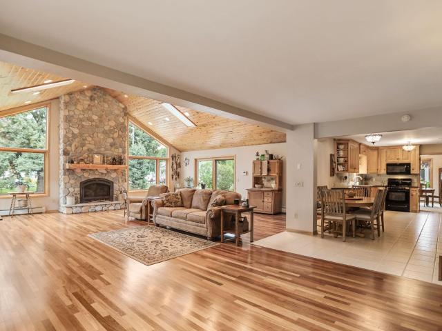 616 8th Street SW