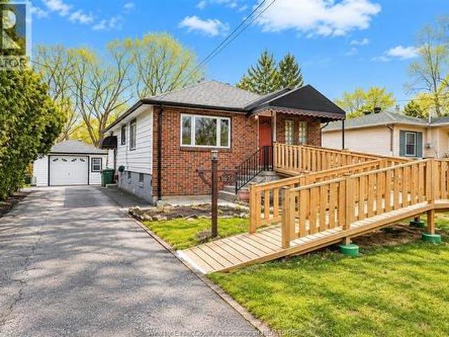 616 Ducharme Street, Windsor, ON, N9G 1K6 house for sale | Listing ID 26024 | Royal LePage