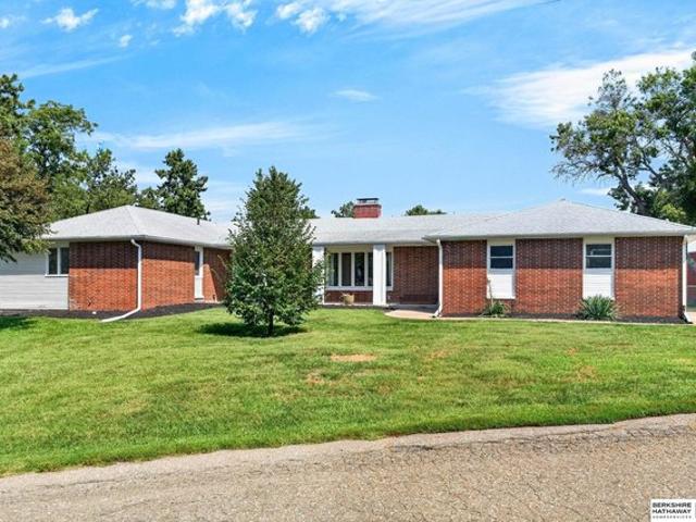 616 E Campbell St, Murray, NE 68409