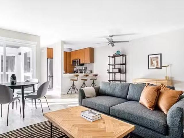 616 Elements, 615 S Catalina Ave, South Redondo 1 Bedroom.