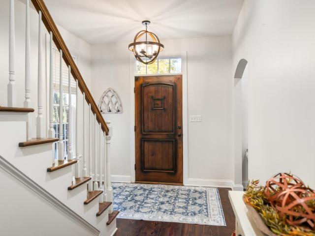 616 Lake Vista Drive