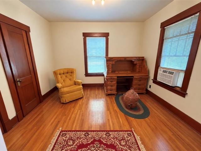 616 S Walnut Street