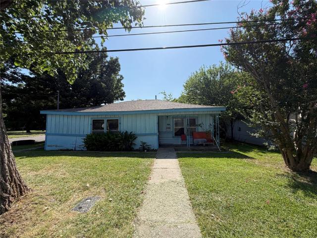 616 White Street