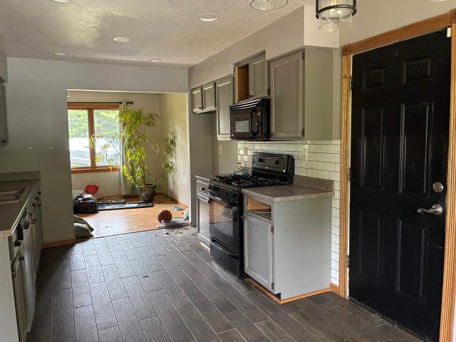 6179 Silver Hawk Court