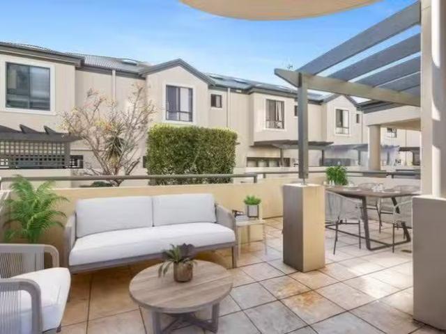 61/71 83 Smith Street, Wollongong NSW 2500 Unit For Lease