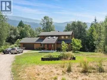 6172 Slocan River Road, Winlaw, BC, V0G 2J0 house for sale.