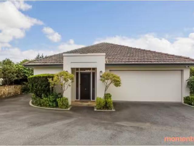 6/17 Ducane Street, Forrest Townhouse for rent Listed by Rehn.