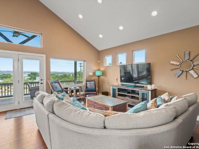 617 Lake Island Dr, Canyon Lake, TX 78133 | MLS #1943