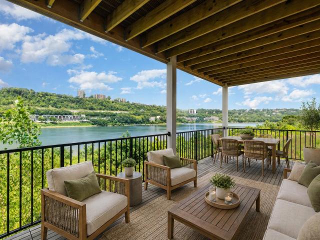 617 Manhattan Boulevard # 204