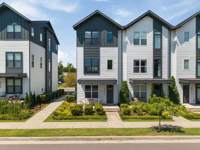 617A Vernon Ave