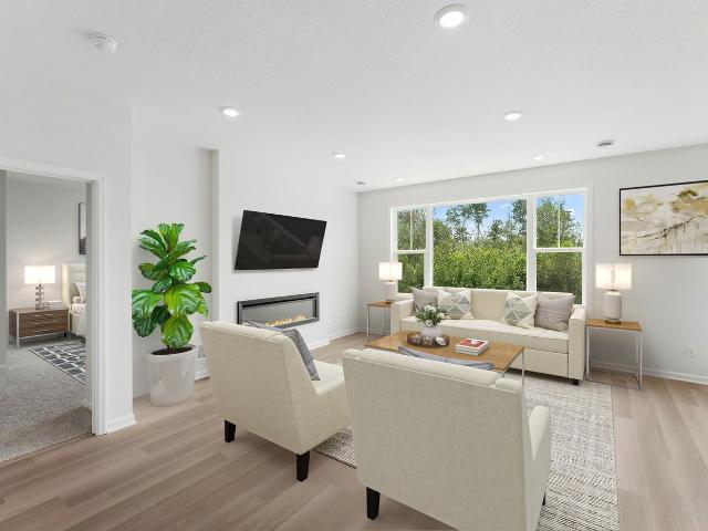 6189 th Street N