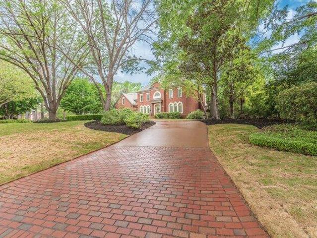 618 Brae Burn Drive