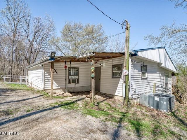 618 Old Baker Mtn Rd