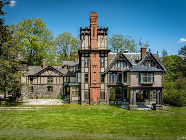 618 Quaker Hill Road