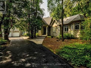 6196 Deermeadow Drive, Ottawa, ON, K4P 1M9 house for sale | Listing ID X13454 | Royal LePage