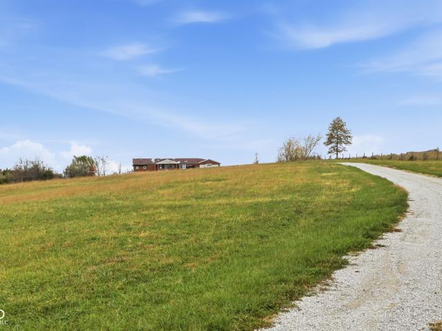 6192 S County Road 550 E