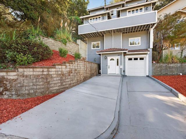 6193 Oakdale Ave