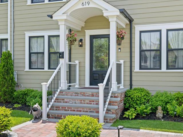 619 Bailey Avenue