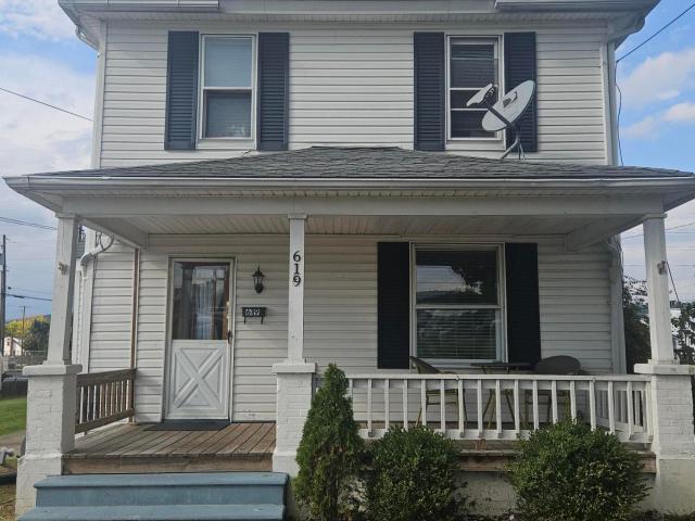 619 E 5TH Street
