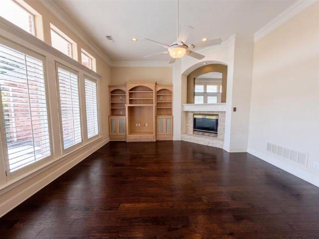 619 Edgewood Lane