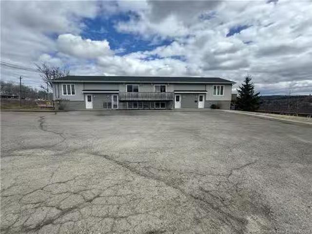 619 Madawaska Rd, Grand Sault/Grand Falls, NB, E3Y 1A1 Luxur.