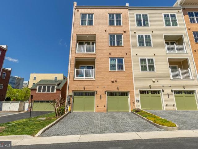 619 Mckenzie Avenue # 102