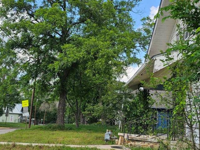619 W Bell Ave