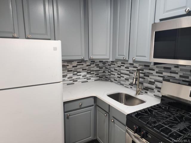 61 55 98th Street, Unit 8B