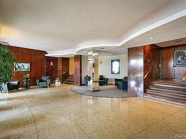 61 20 Grand Central Parkway, Unit C 1502