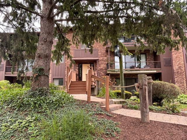 61 W Pier Dr, Unit 201, Westmont, IL 60559 | MLS #12591