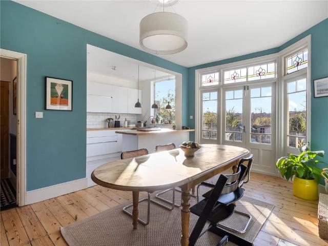 61 Winton Avenue, London, N11 2AS, United Kingdom | 5 bed duplex for rent #112606487 | Rentberry