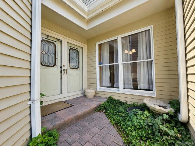61 Willow Ridge Drive