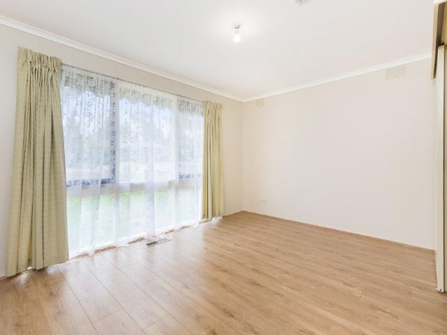 61 Amesbury Avenue Wantirna, VIC 3152