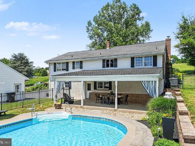 61 Applewood Lane
